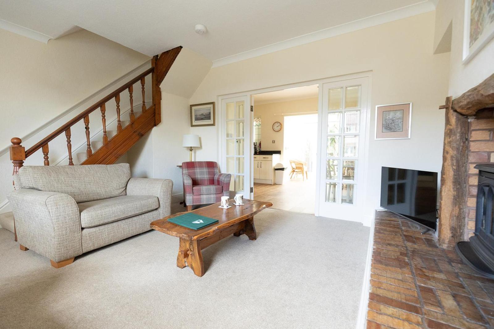 Fir Tree Cottage - Cosy 3 Bed Cottage In Penrhyn Bay With Beautiful Sea Views And Access To Snowdonia Rhôs-on-Sea エクステリア 写真
